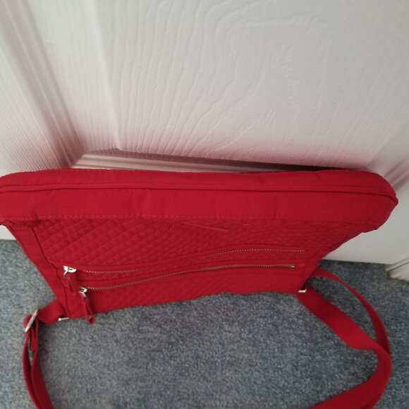 Vera Bradley Solid Red Quilted Cross Body Bag / Trending Color for Holidays! - Picture 9 of 9